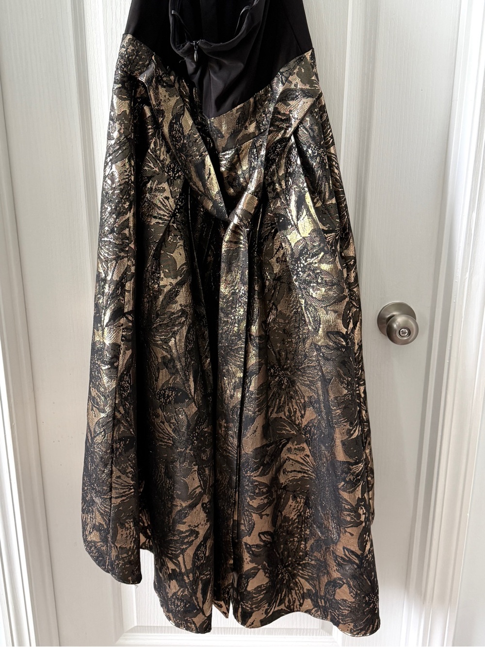 S.L. Fashions Black & Gold Halter Neck High-Low Jacquard Dress Size 6 - Picture 5 of 11
